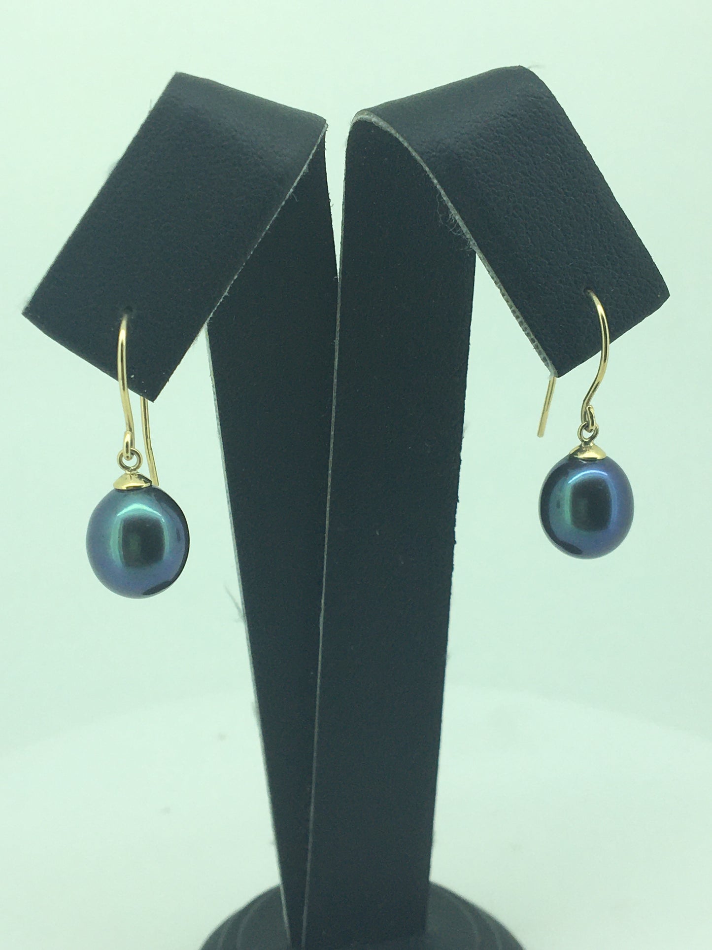 9ct Yellow Gold 9mm Black Pearl Drops