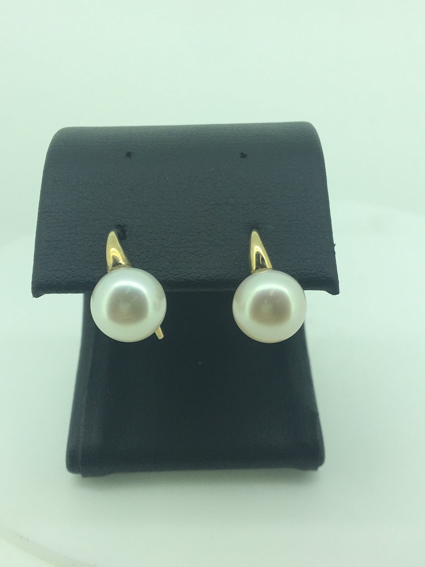 9ct Yellow Gold 9mm Pearl Drops