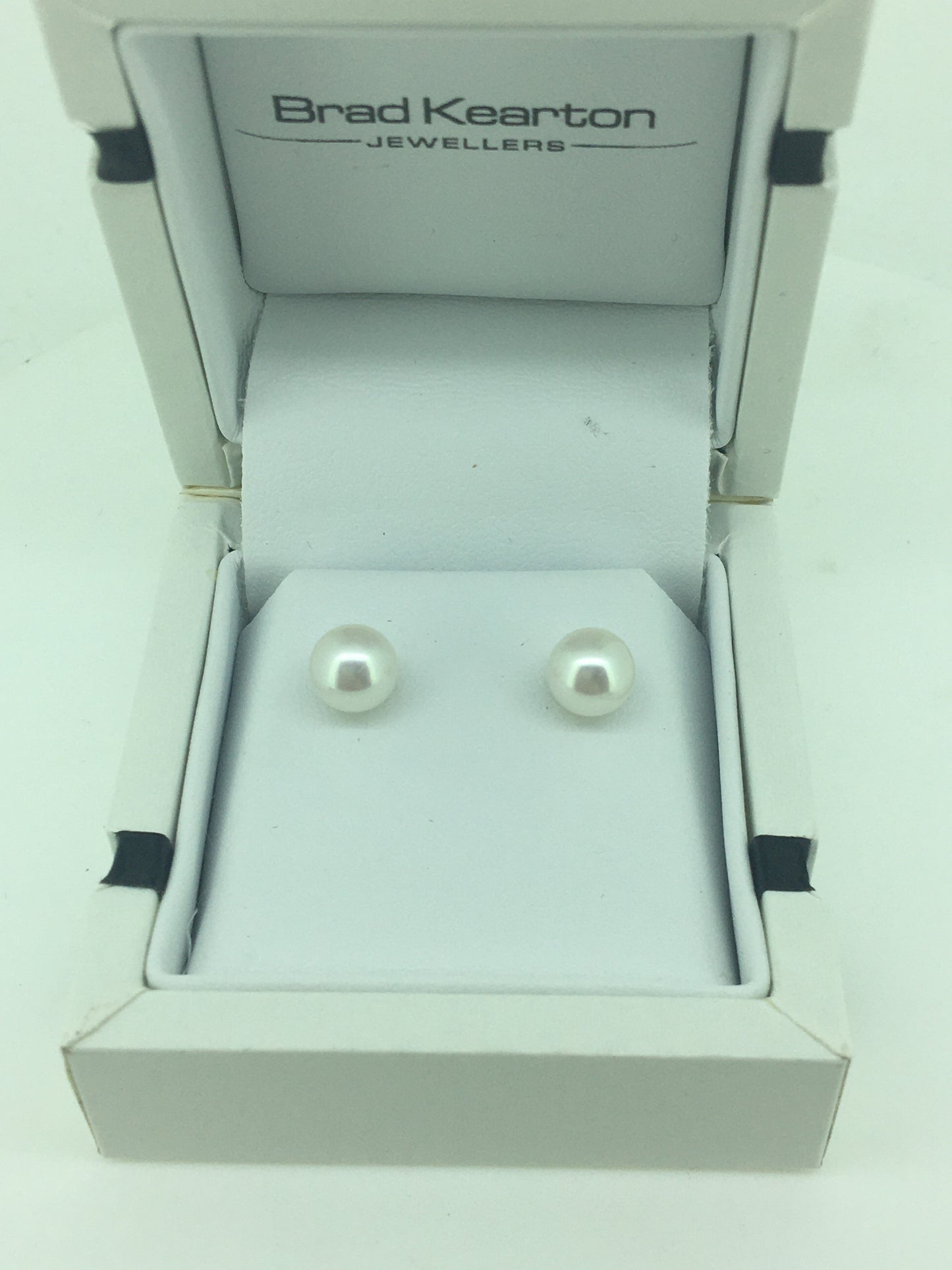 9ct Yellow Gold 6mm Pearl Studs