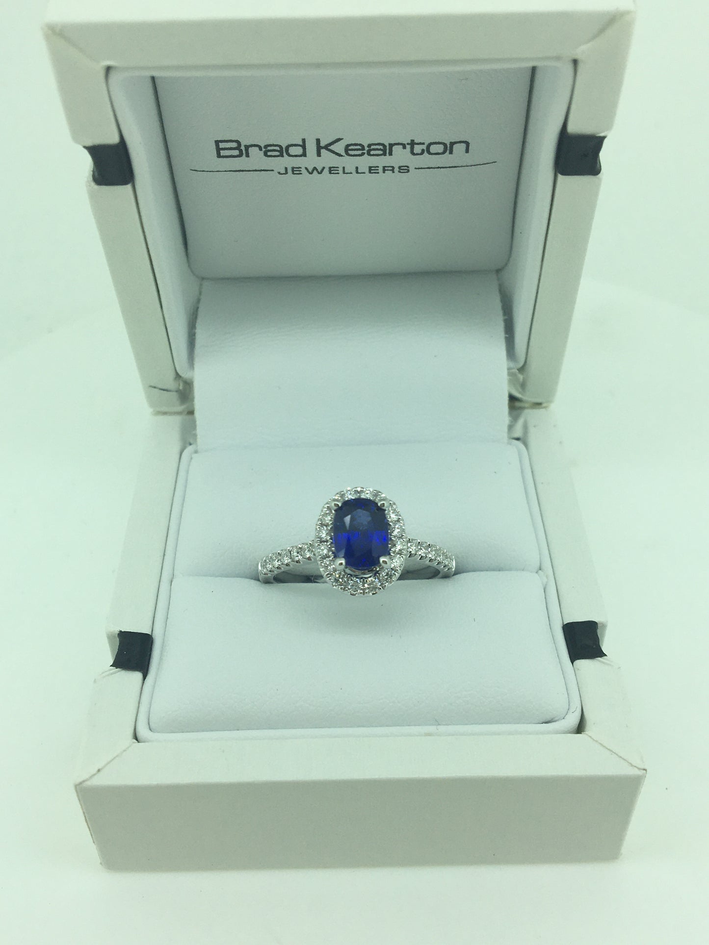 18ct White Gold Sapphire & Diamond Ring