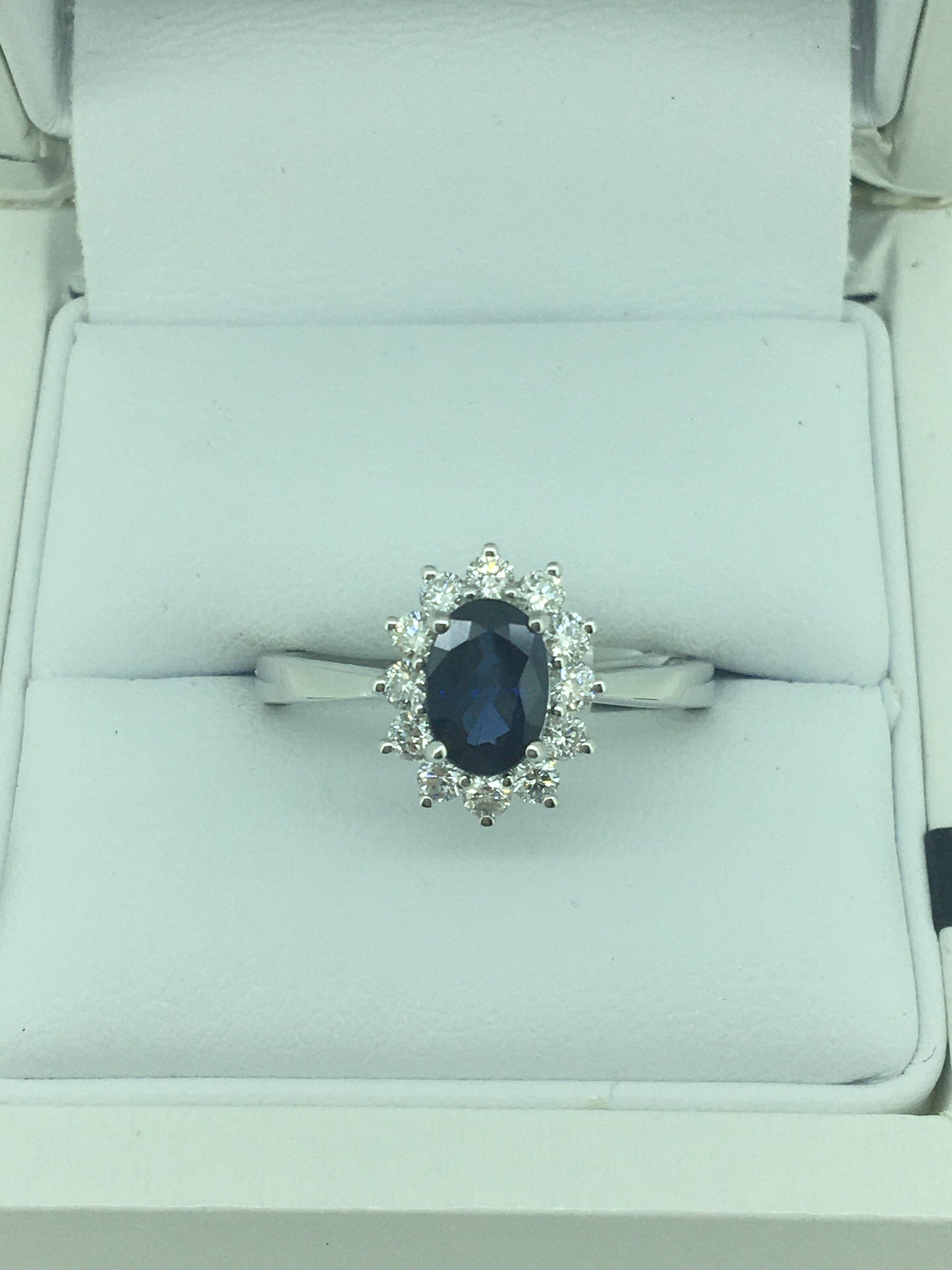 18ct White Gold Sapphire & Diamond Ring