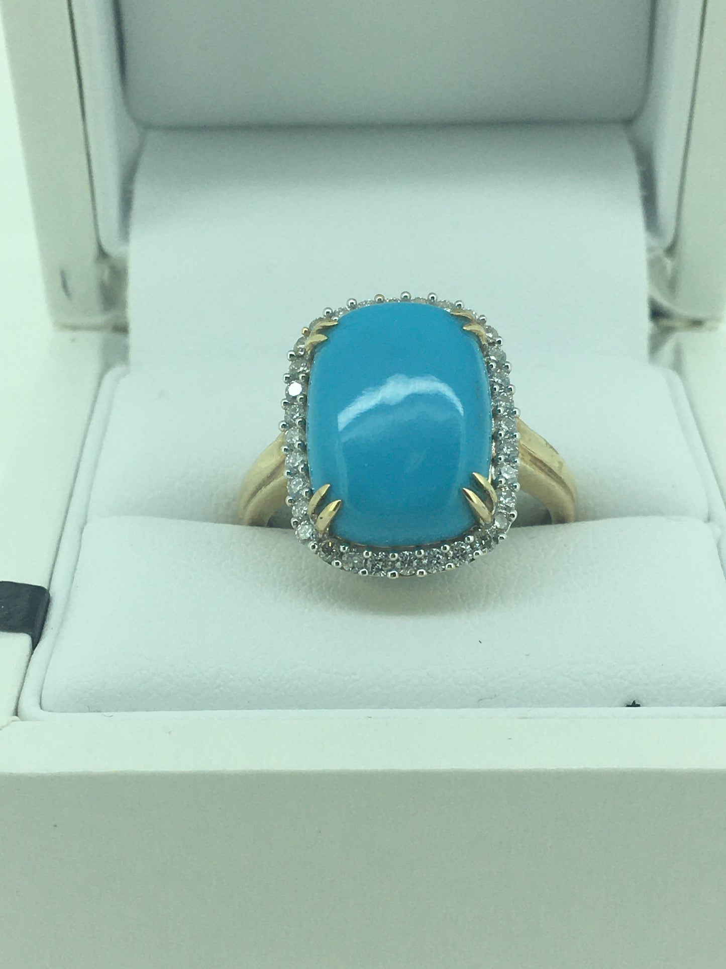 9ct Yellow Gold Turquoise & Diamond Ring