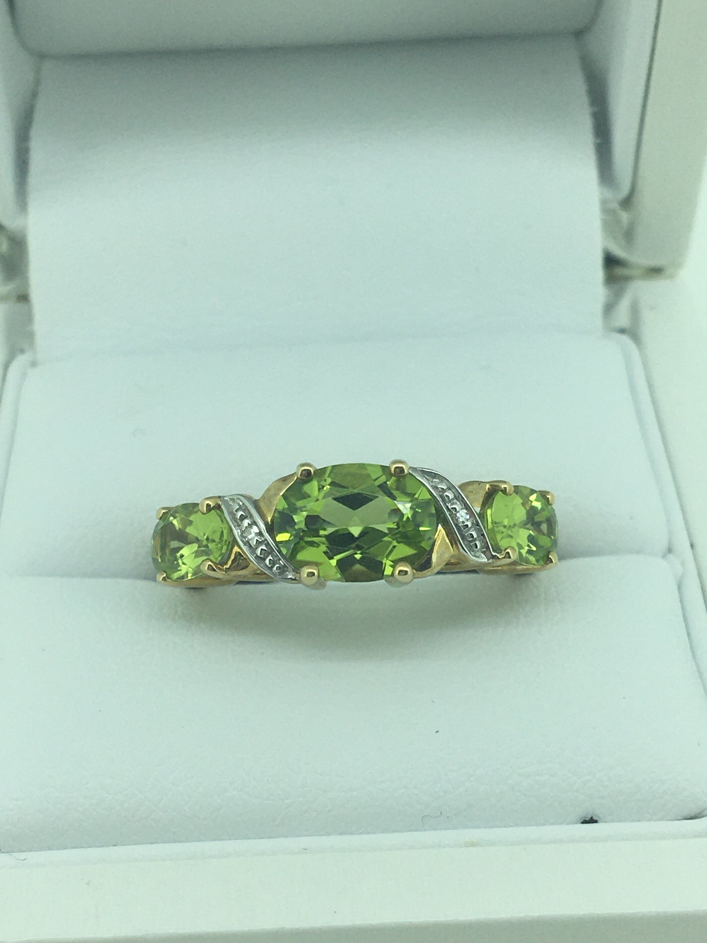 9ct Yellow Gold Peridot & Diamond Ring
