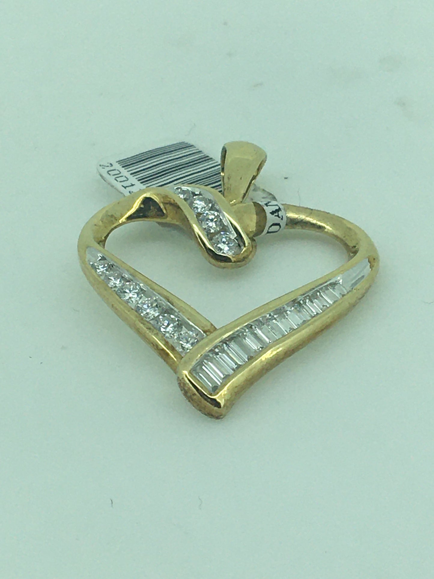 9ct Yellow Gold Diamond Set Heart Pendant