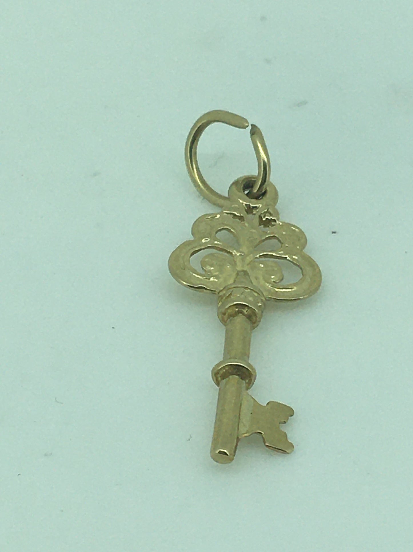 9ct Yellow Gold Key Pendant