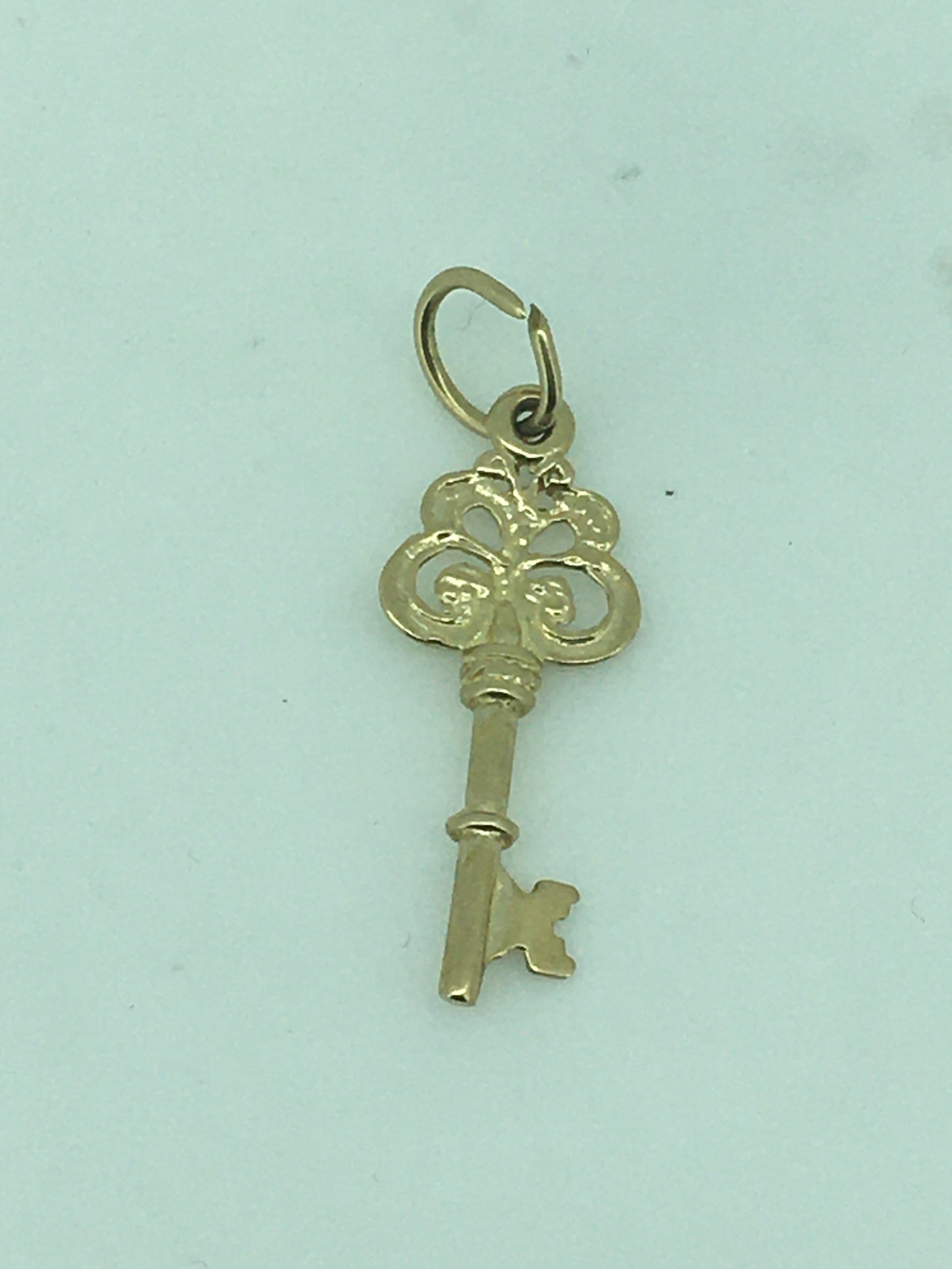 9ct Yellow Gold Key Pendant